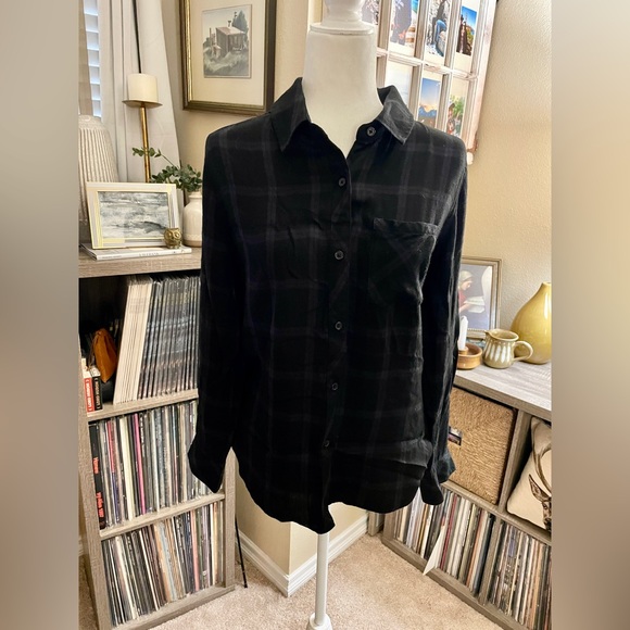 Rails Size Medium Hunter Obsidian Button Down Shirt - Picture 1 of 7